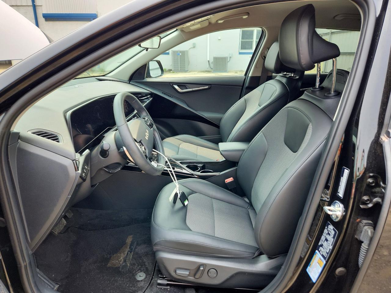 2025 KIA NIRO WIND — Фото 7 из 13