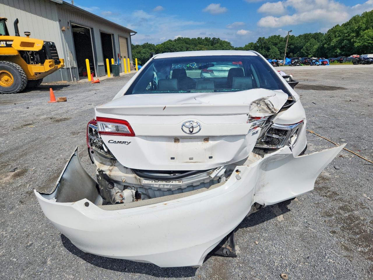 2013 TOYOTA CAMRY SE — Фото 6 из 12