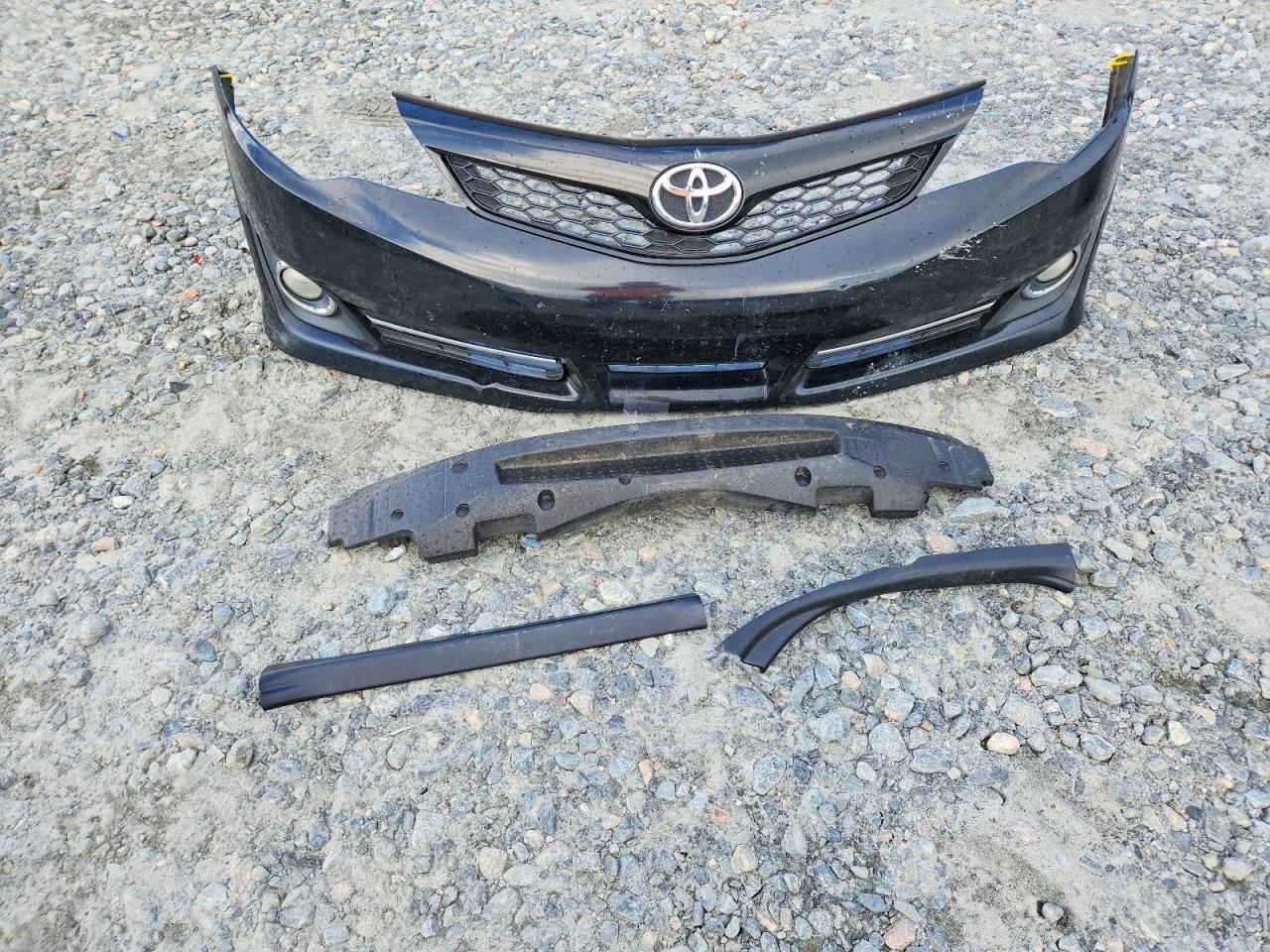 2013 TOYOTA CAMRY SE — Фото 12 из 13