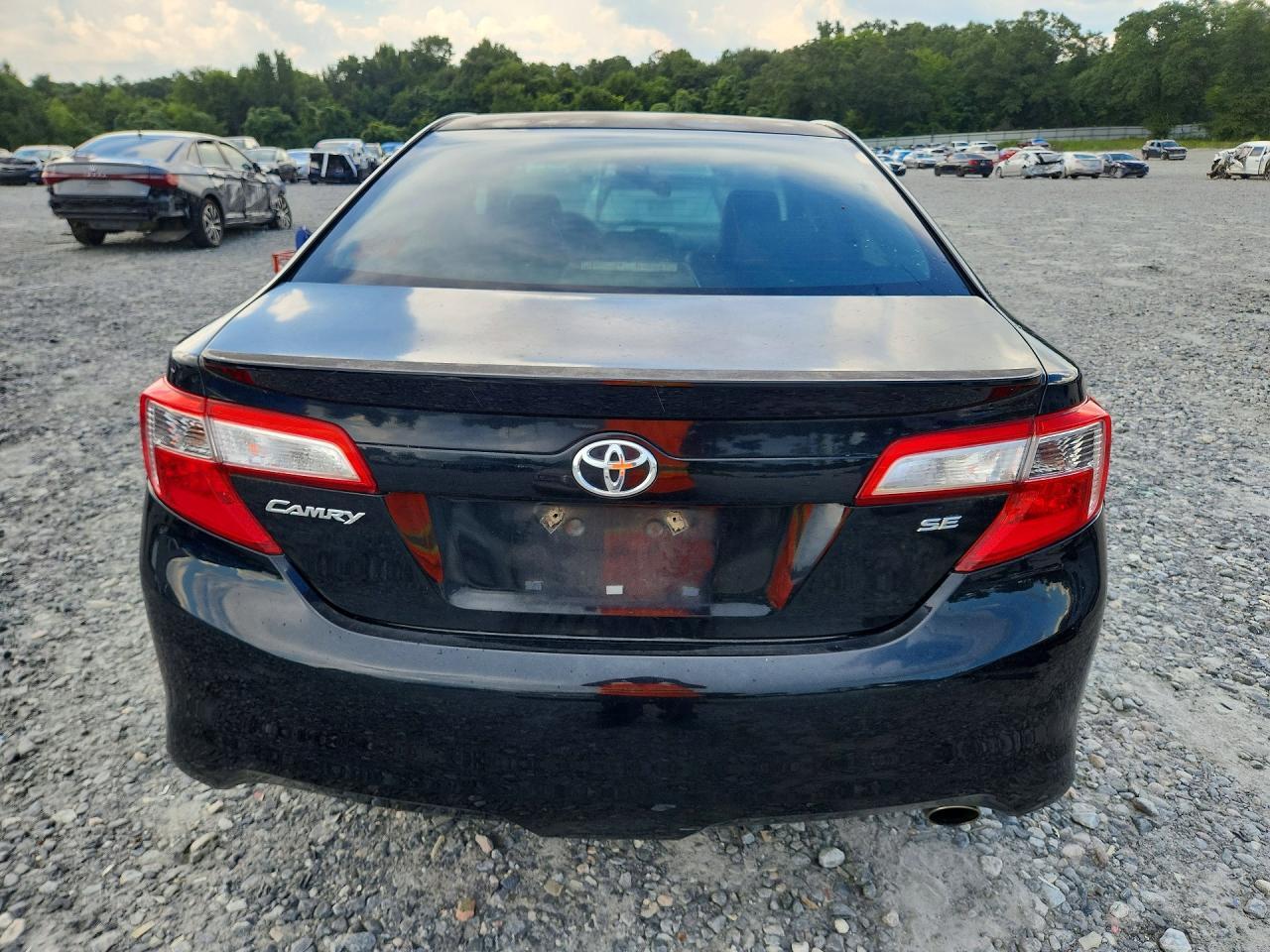 2013 TOYOTA CAMRY SE — Фото 6 из 13