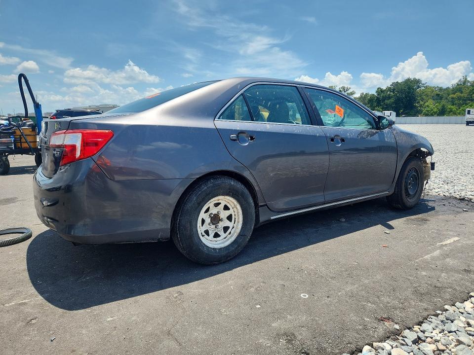4T1BF1FK5DU226843 2013 TOYOTA CAMRY photo no. 3