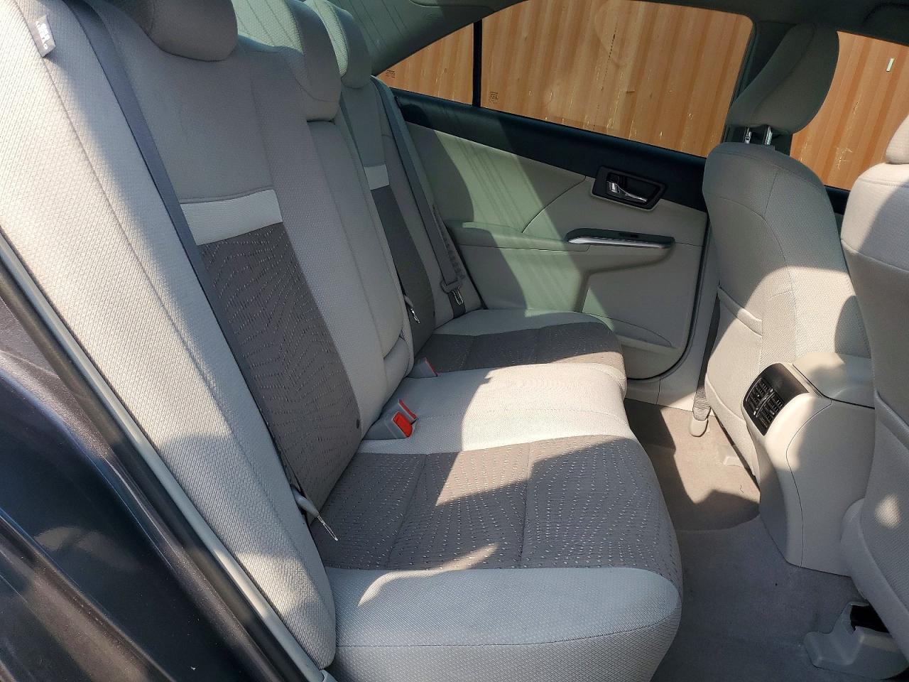 2013 TOYOTA CAMRY HYBRID XLE — Фото 10 из 12