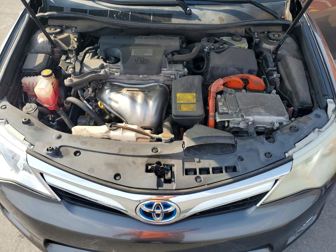 2013 TOYOTA CAMRY HYBRID XLE — Фото 11 из 12