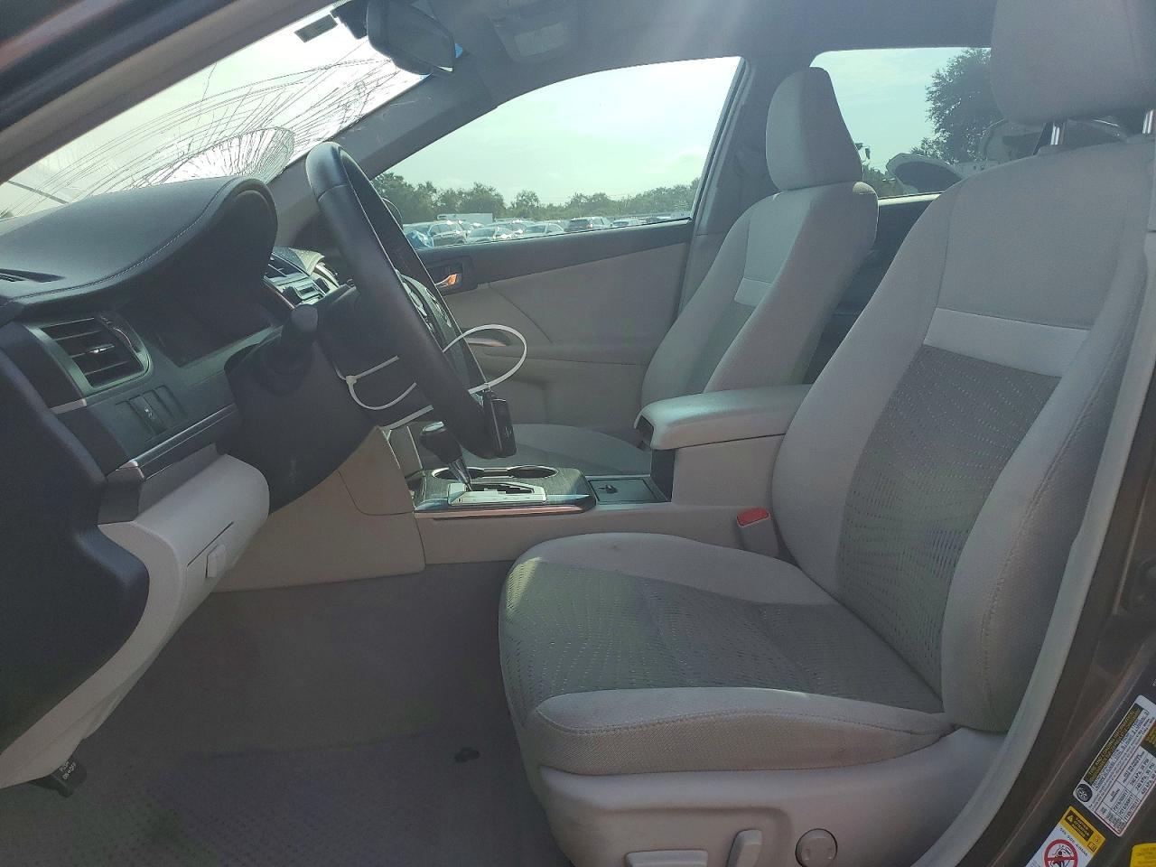 2013 TOYOTA CAMRY HYBRID XLE — Фото 7 из 12