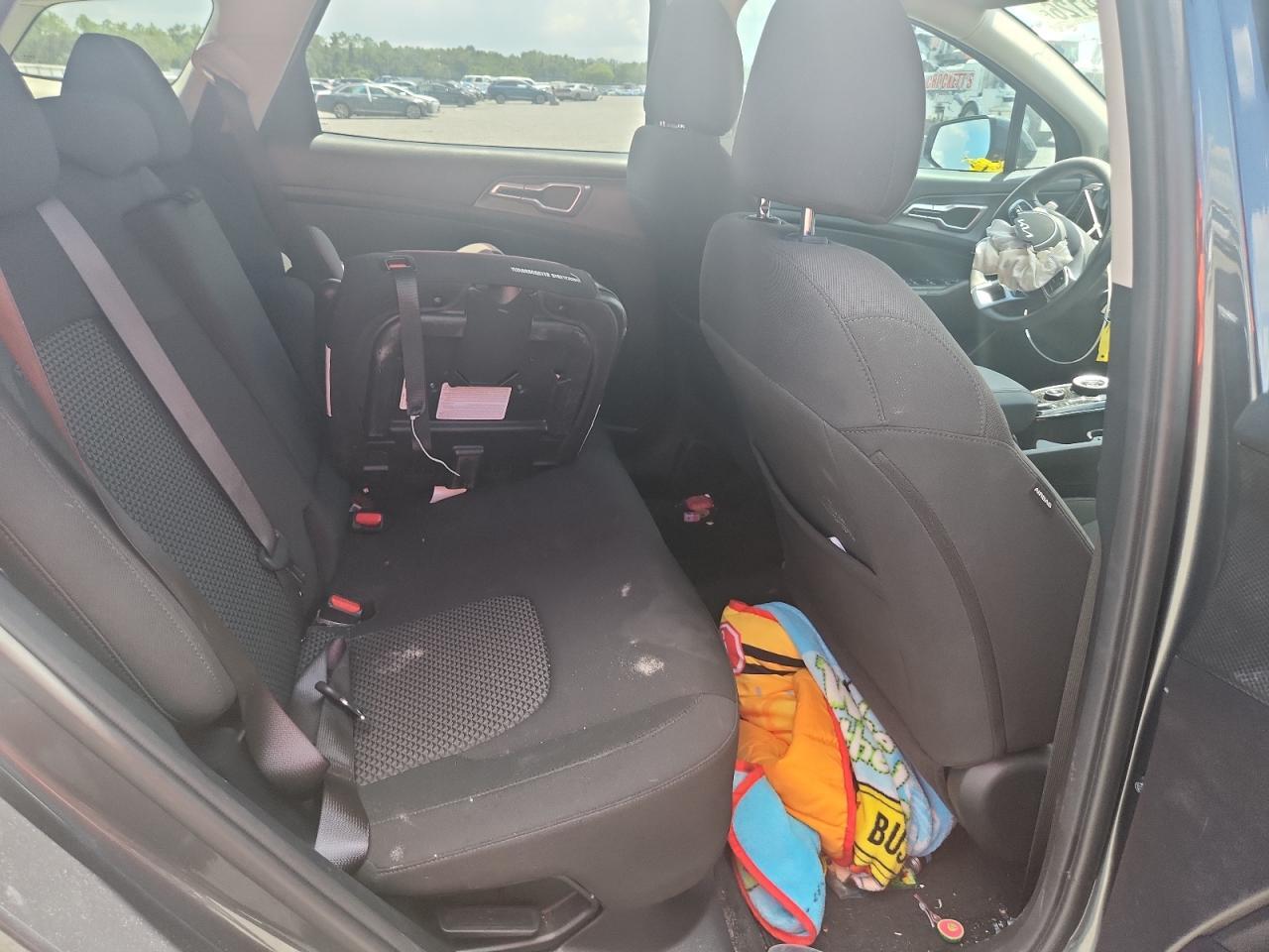 2025 KIA SPORTAGE LX — Фото 11 из 13
