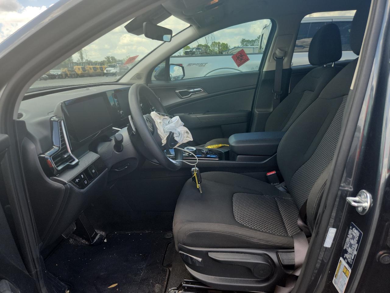 2025 KIA SPORTAGE LX — Фото 7 из 13