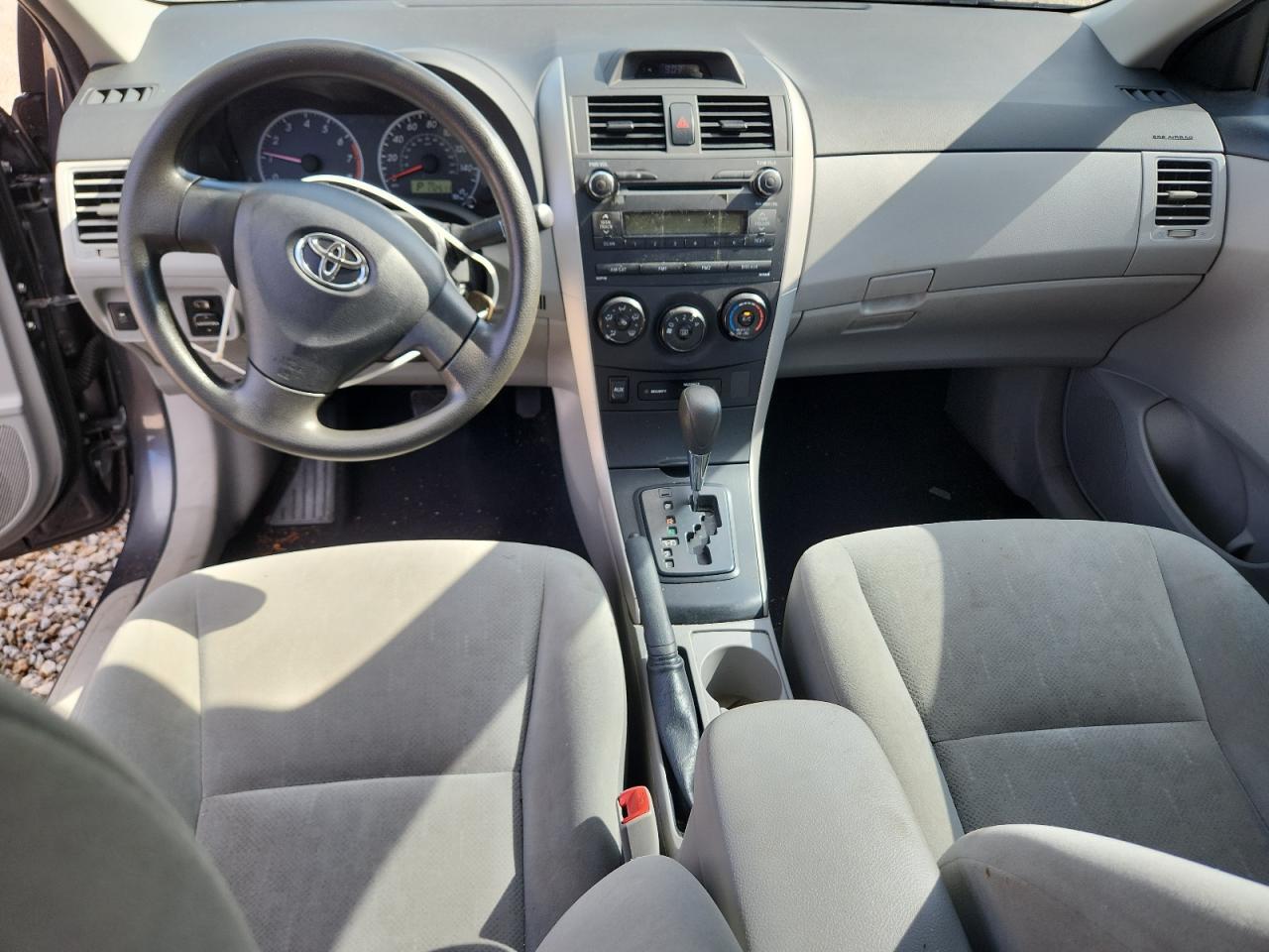 5YFBU4EE0DP192721 2013 TOYOTA COROLLA photo no. 8