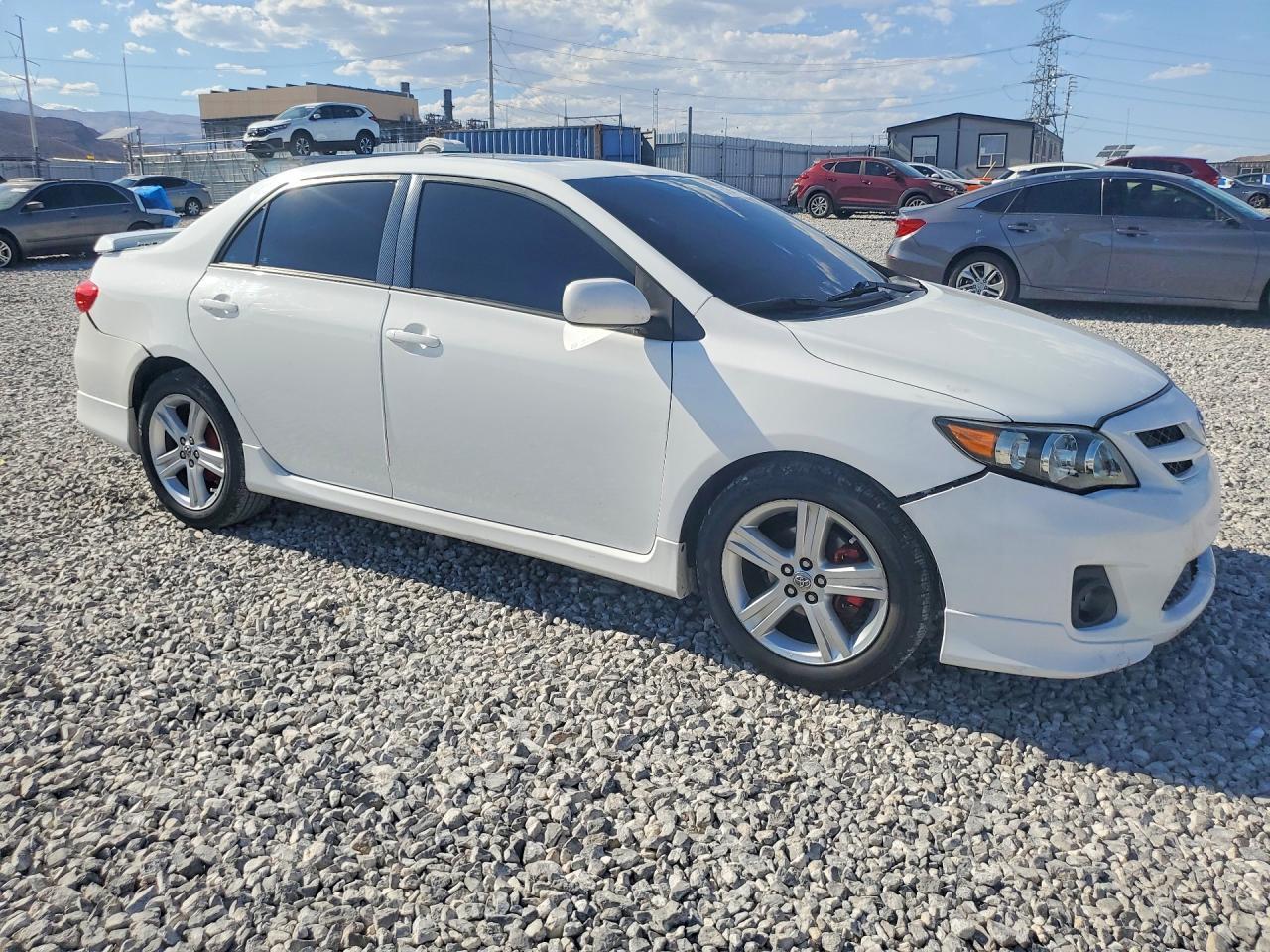 5YFBU4EE7DP089716 2013 TOYOTA COROLLA photo no. 4