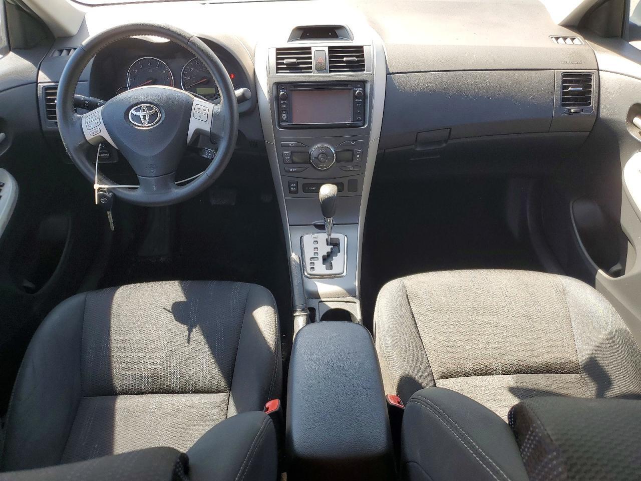 2013 TOYOTA COROLLA S — Фото 8 из 12
