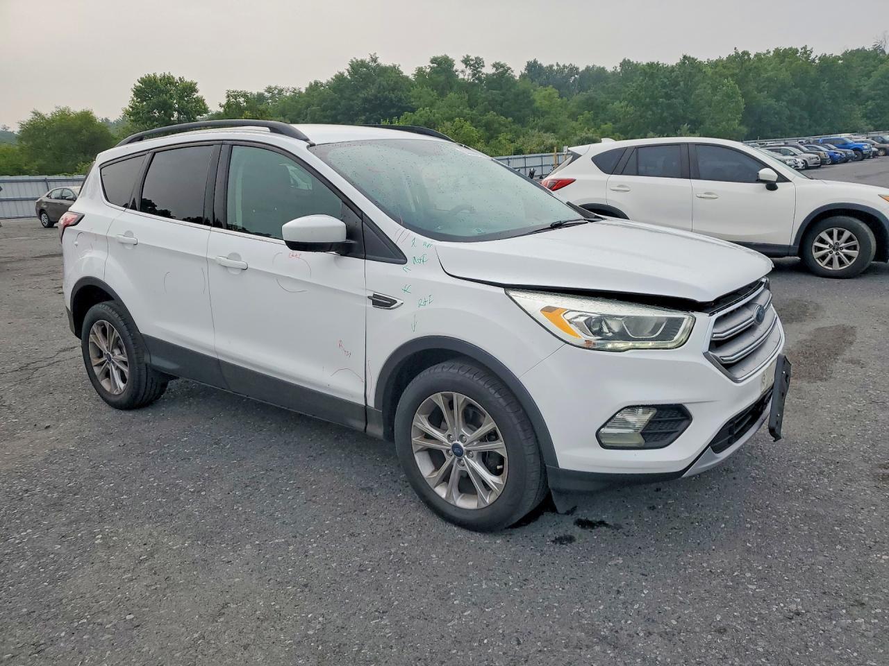 2017 FORD ESCAPE SE — Фото 4 из 13