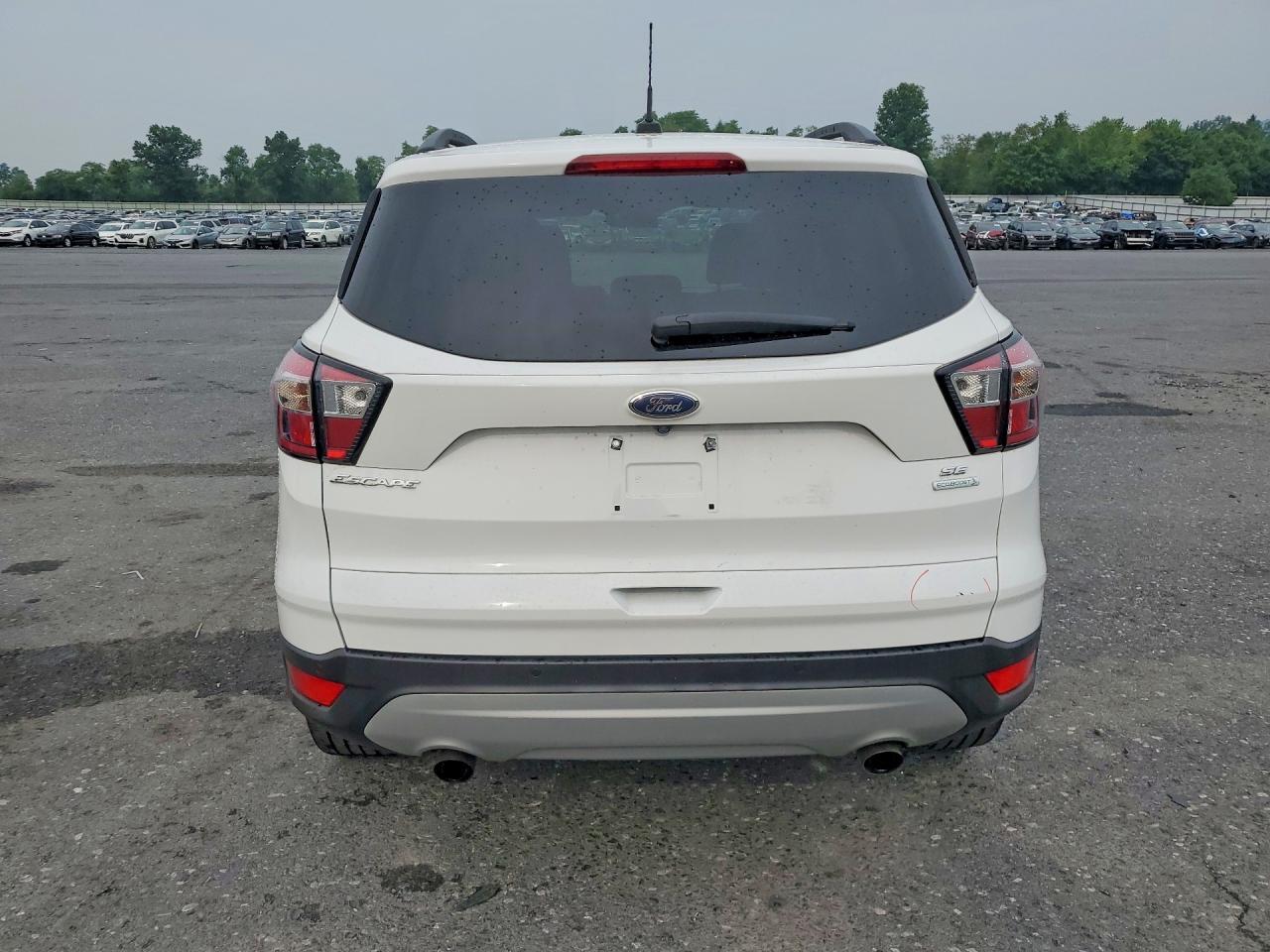 2017 FORD ESCAPE SE — Фото 6 из 13