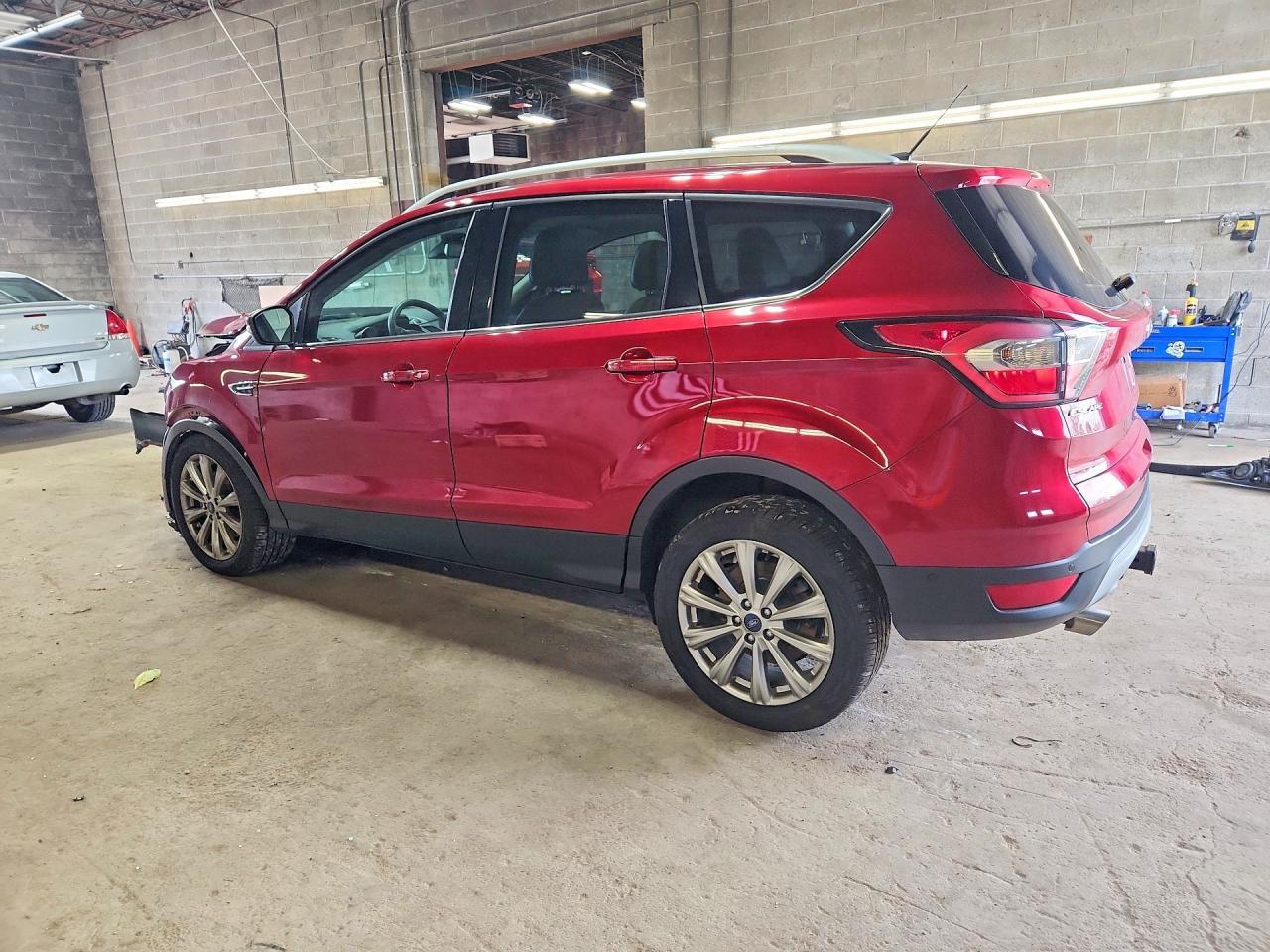 2017 FORD ESCAPE TITANIUM — Фото 2 из 14