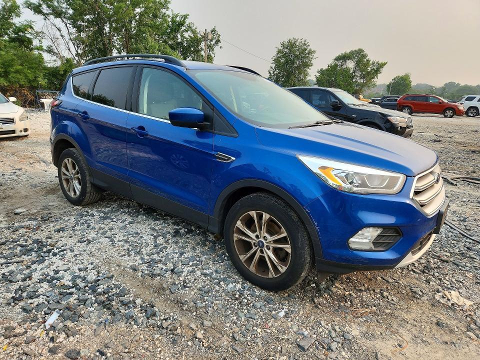 2017 FORD ESCAPE SE — Фото 4 из 13