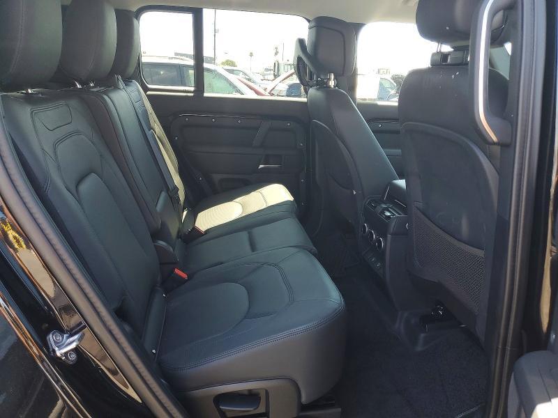 2025 LAND ROVER DEFENDER 130 S — Фото 11 из 13