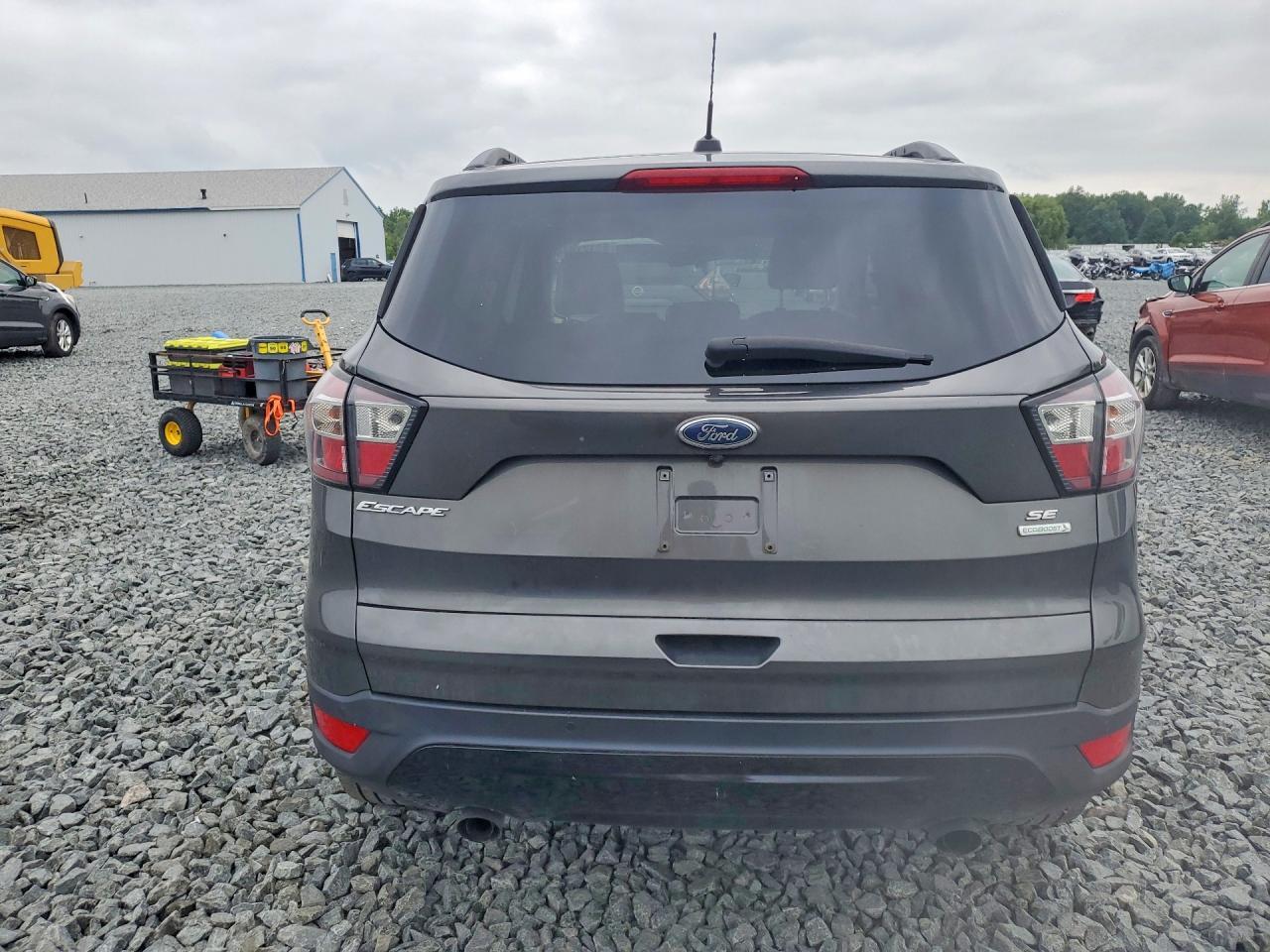2017 FORD ESCAPE SE — Фото 6 из 13