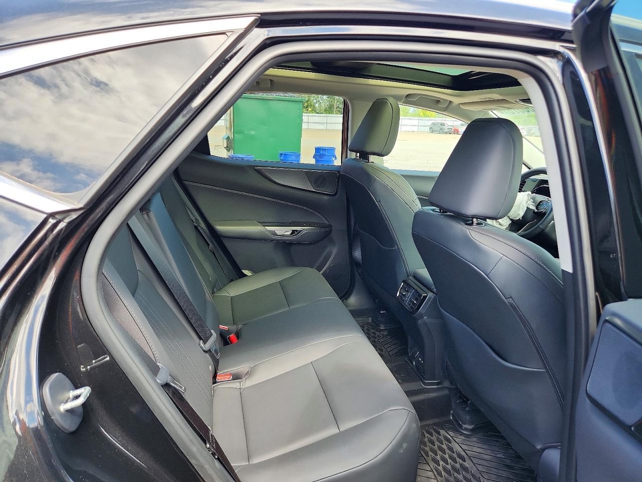 2025 LEXUS NX 350 PREMIUM — Фото 11 из 13