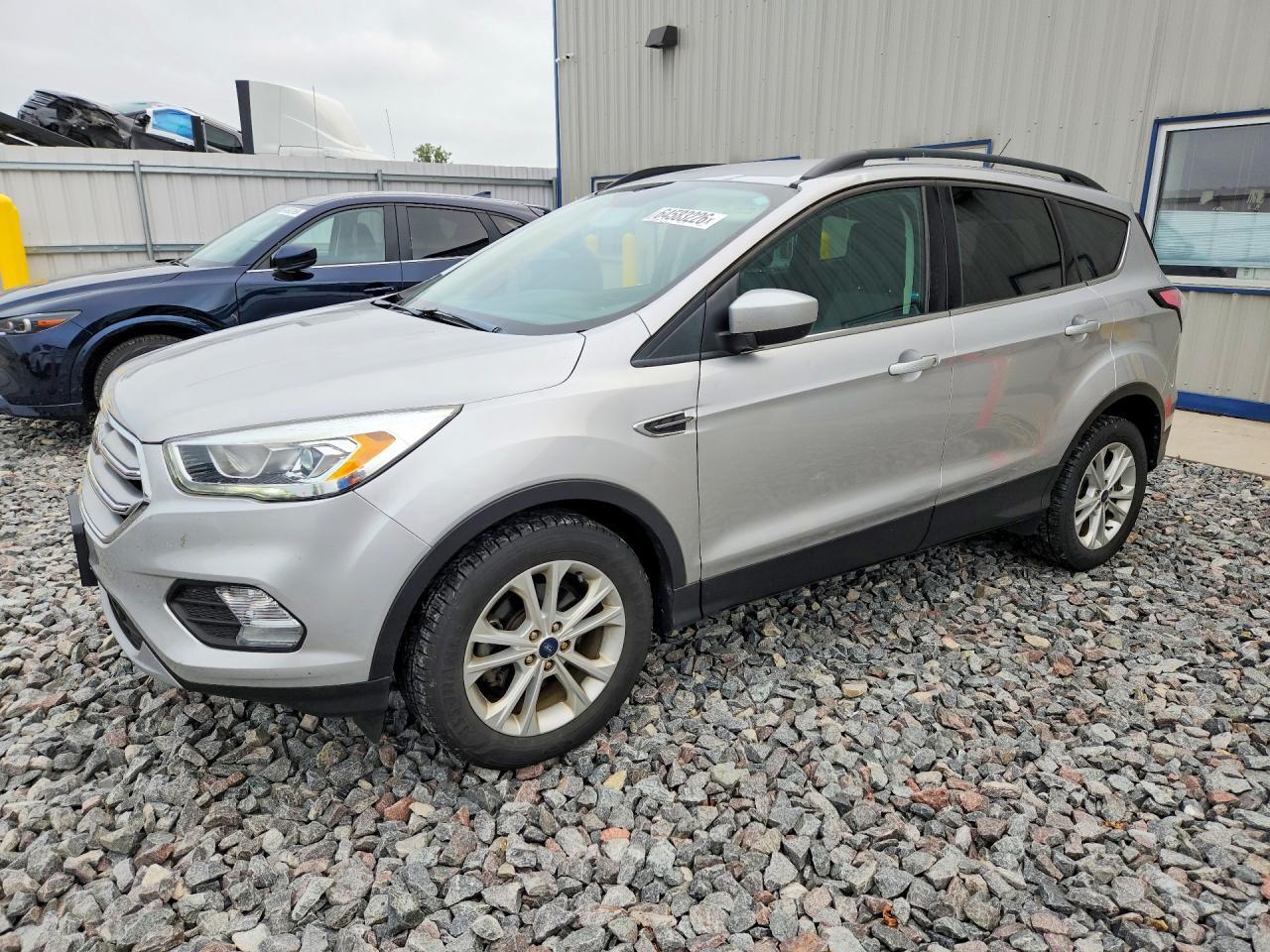 1FMCU0GD9HUC61539 2017 FORD ESCAPE photo no. 1