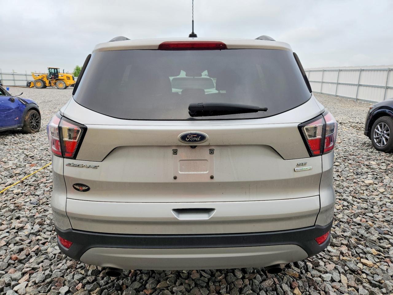 1FMCU0GD9HUC61539 2017 FORD ESCAPE photo no. 6