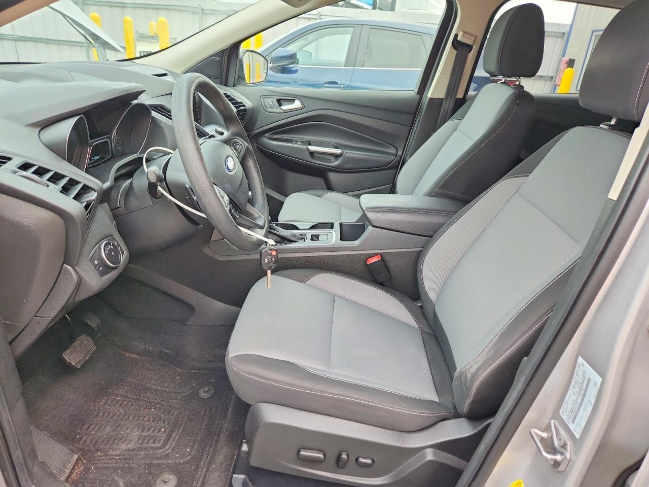 1FMCU0GD9HUC61539 2017 FORD ESCAPE photo no. 7