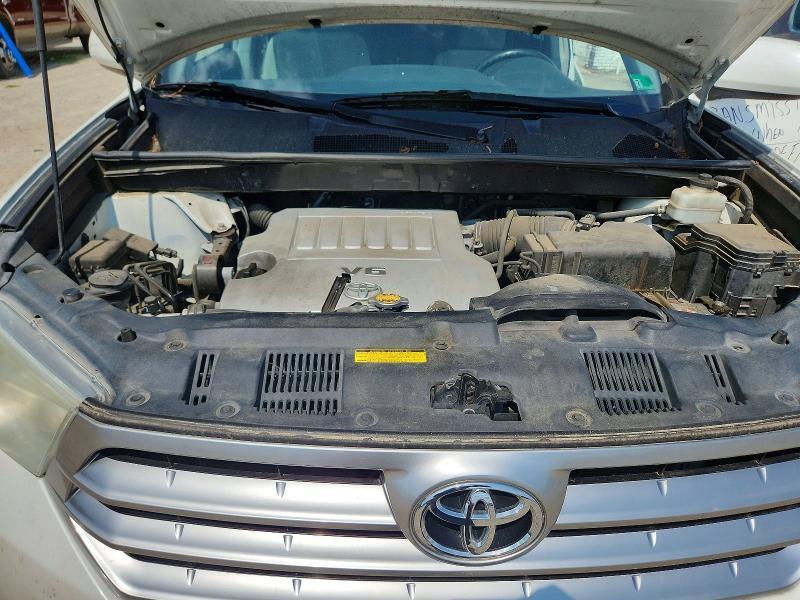 5TDBK3EH4DS193677 2013 TOYOTA HIGHLANDER photo no. 12