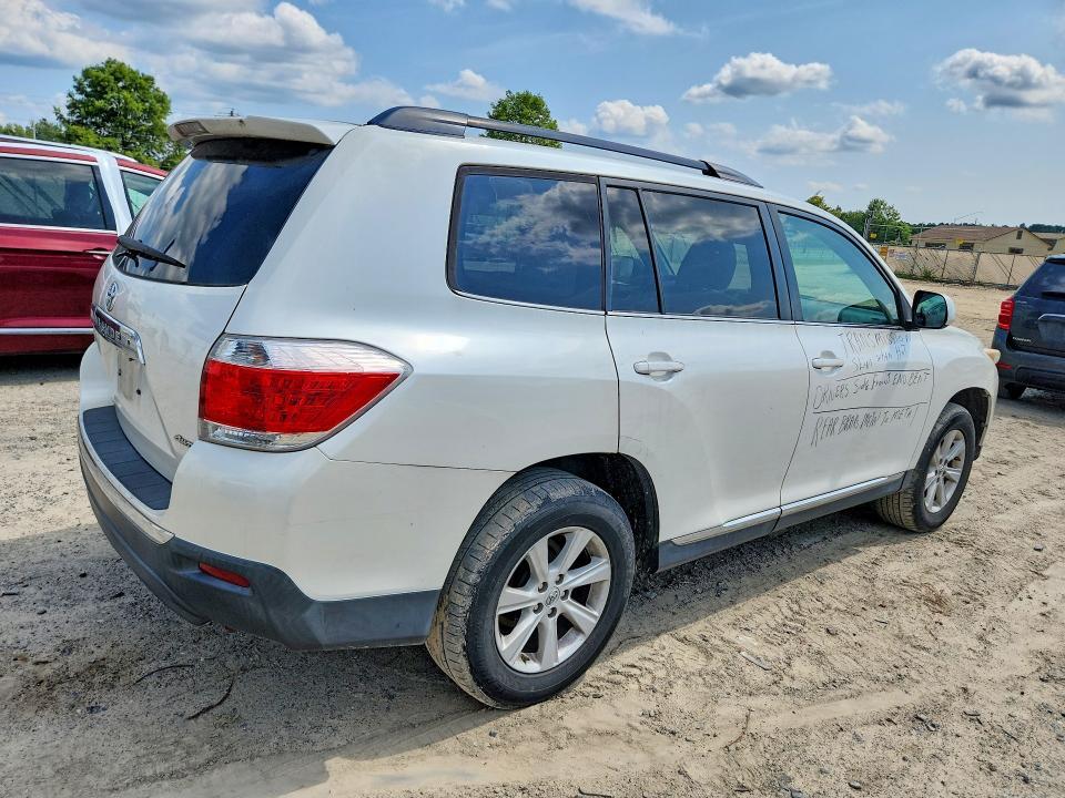 5TDBK3EH4DS193677 2013 TOYOTA HIGHLANDER photo no. 3