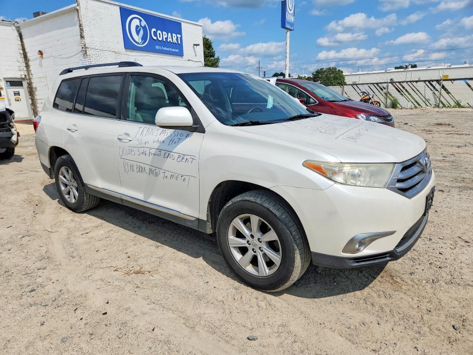 5TDBK3EH4DS193677 2013 TOYOTA HIGHLANDER photo no. 4