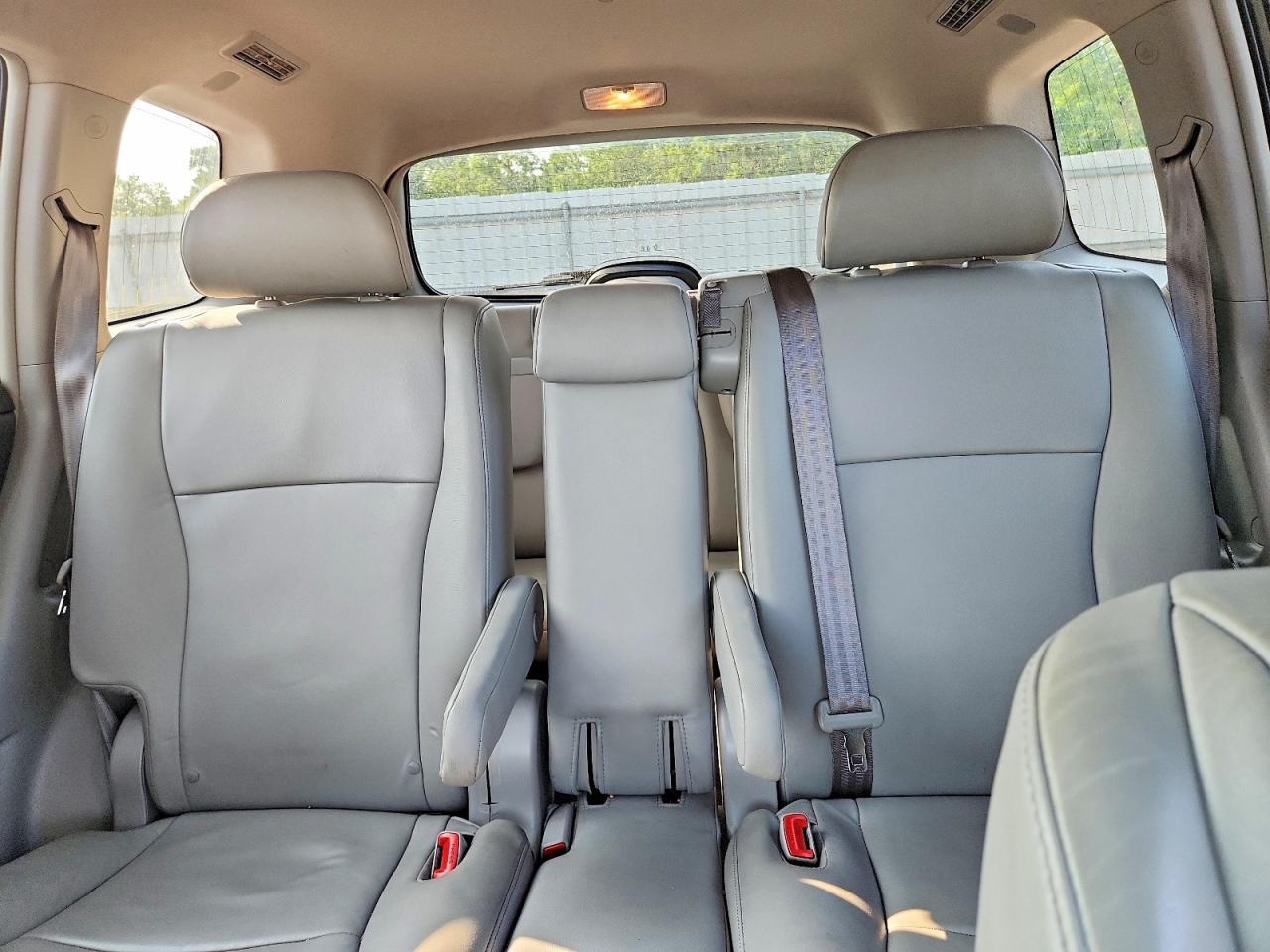 5TDBK3EH8DS254884 2013 TOYOTA HIGHLANDER photo no. 10