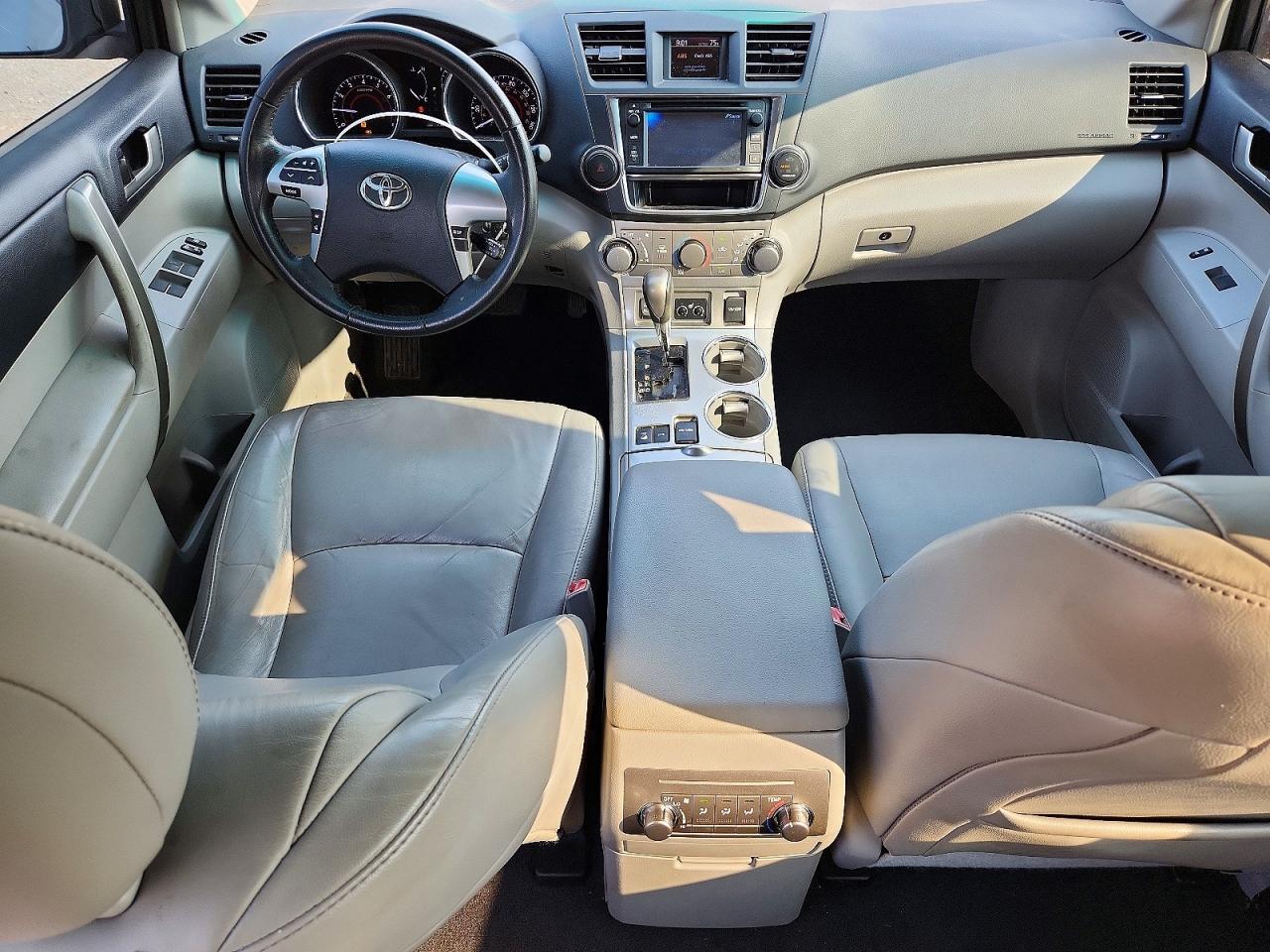 5TDBK3EH8DS254884 2013 TOYOTA HIGHLANDER photo no. 8