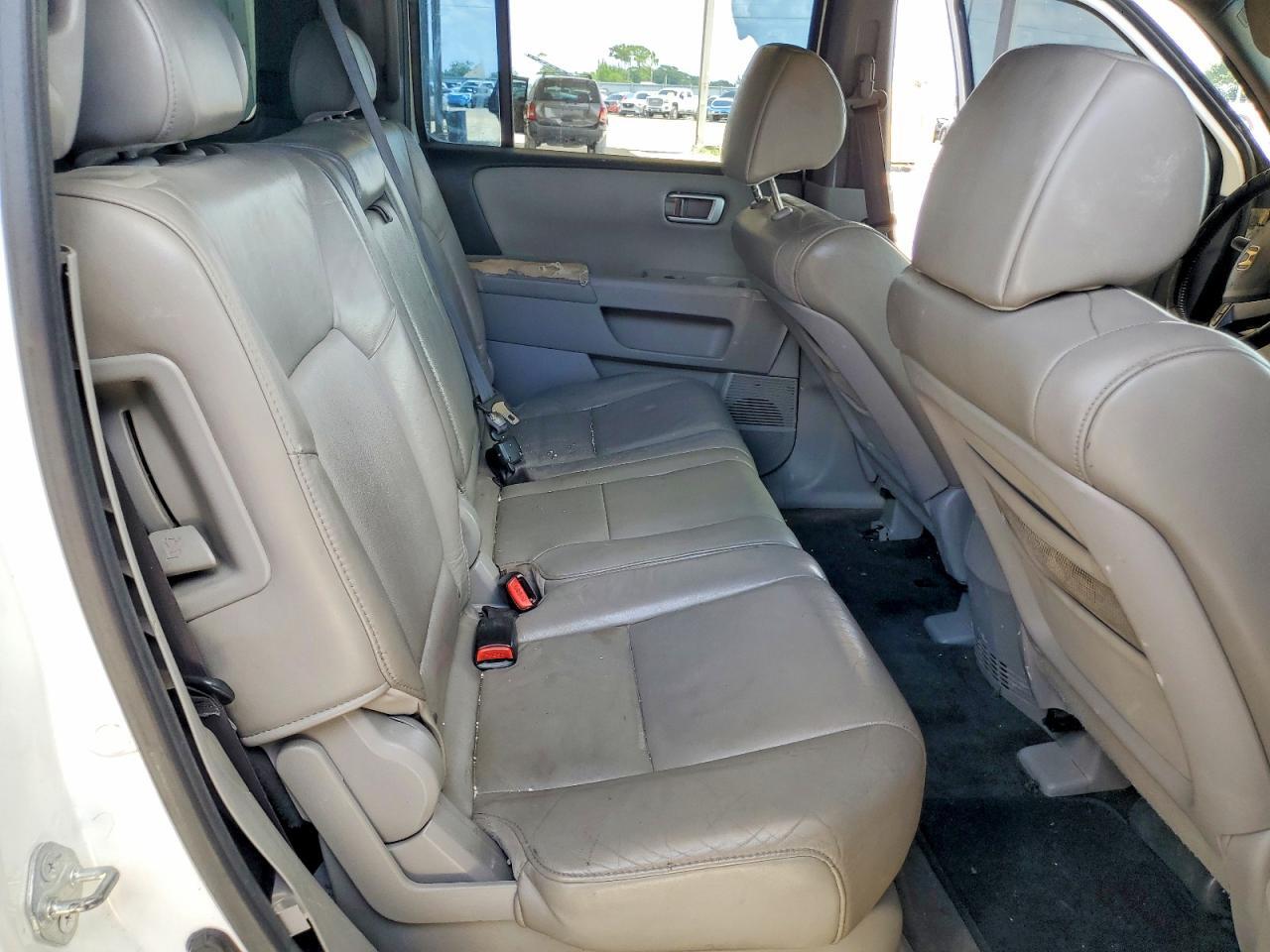 5FNYF3H5XBB014981 2011 HONDA PILOT photo no. 11
