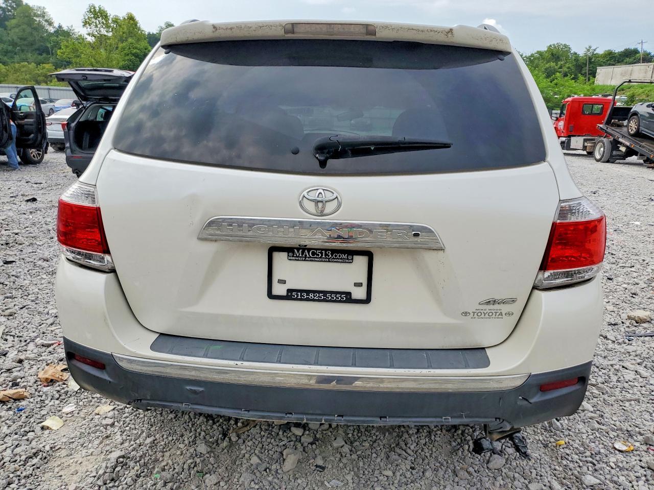 5TDBK3EH5DS245284 2013 TOYOTA HIGHLANDER photo no. 6