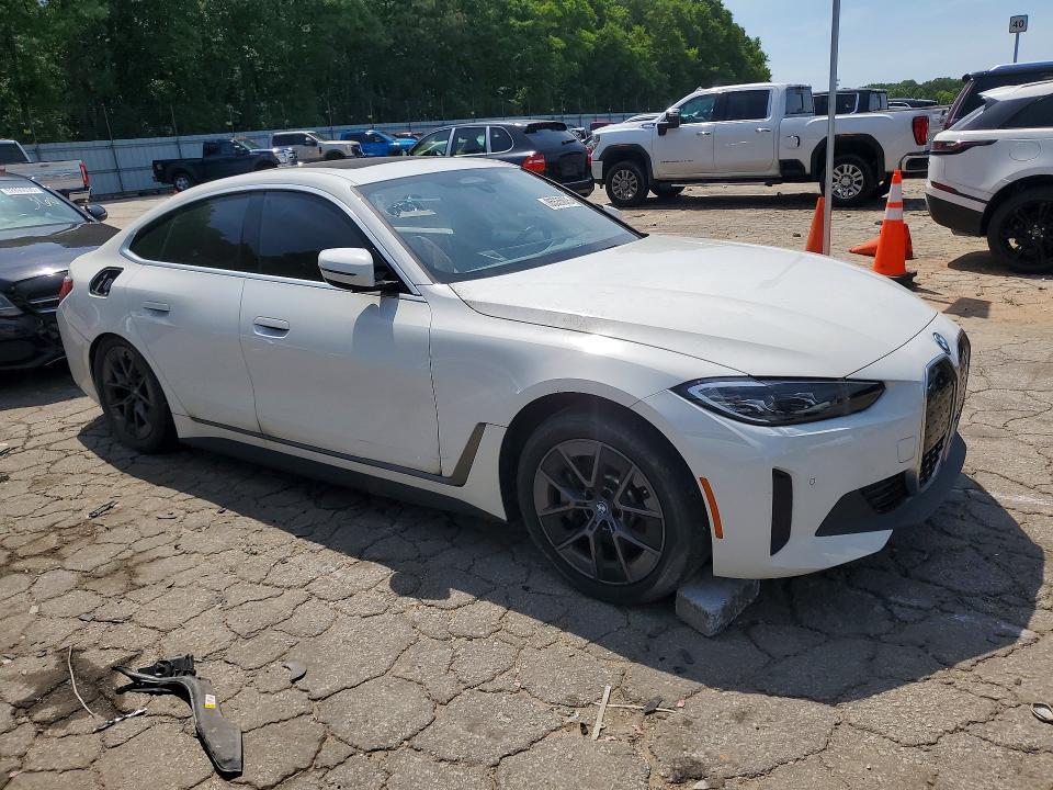 2024 BMW I4 EDRIVE 35 — Фото 4 из 12