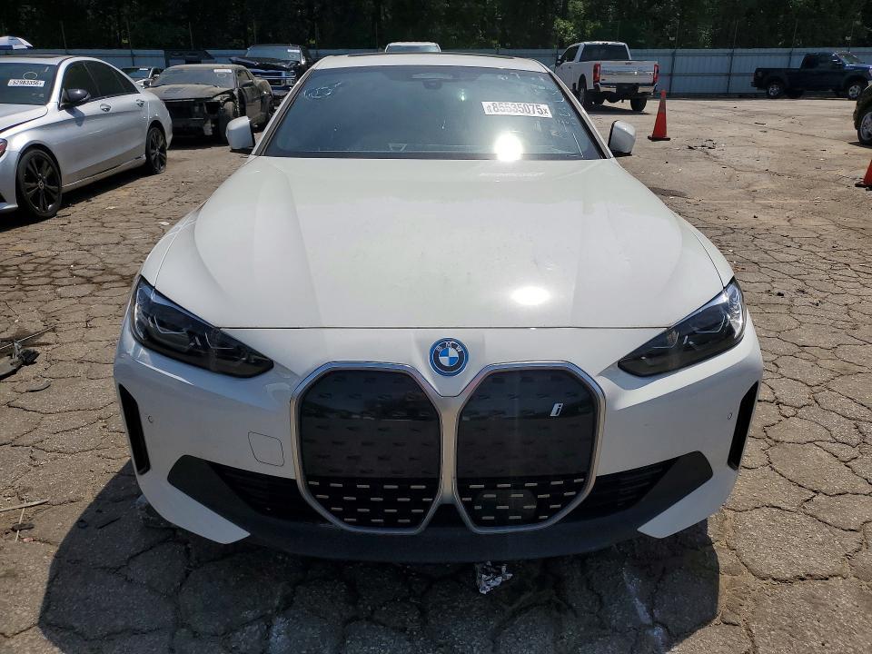 2024 BMW I4 EDRIVE 35 — Фото 5 из 12