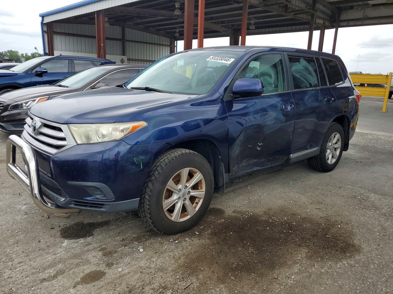 2013 TOYOTA HIGHLANDER BASE