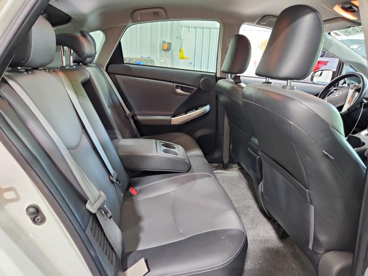 2013 TOYOTA PRIUS FIVE — Фото 10 из 13