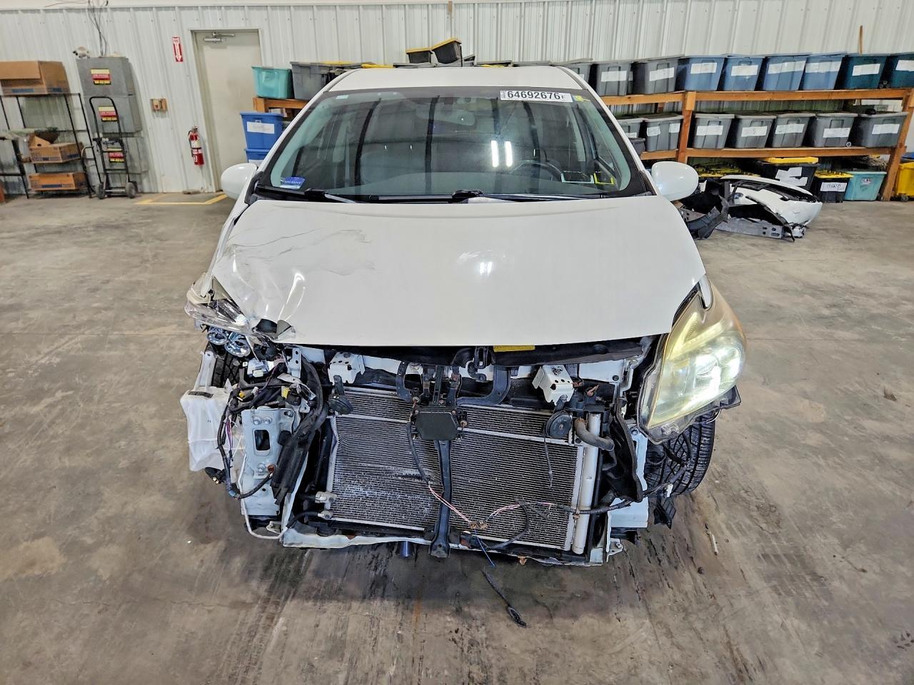 2013 TOYOTA PRIUS FIVE — Фото 5 из 13