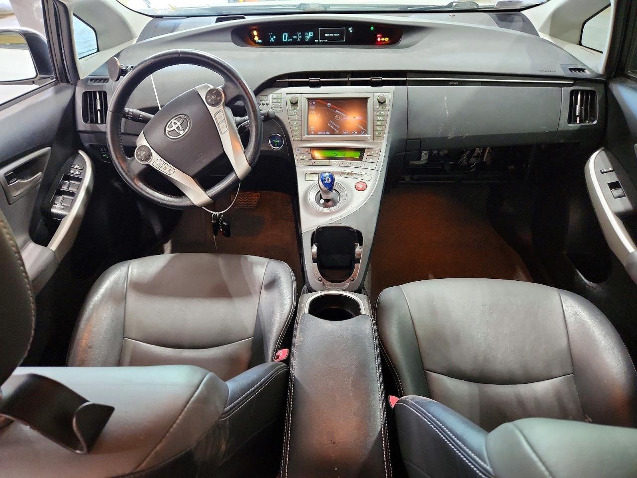 2013 TOYOTA PRIUS FIVE — Фото 8 из 13