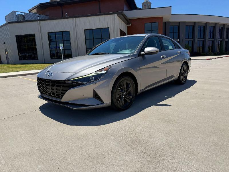 2021 HYUNDAI ELANTRA SEL — Фото 2 из 10