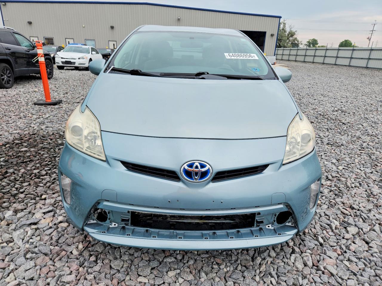 2013 TOYOTA PRIUS TWO — Фото 5 из 12