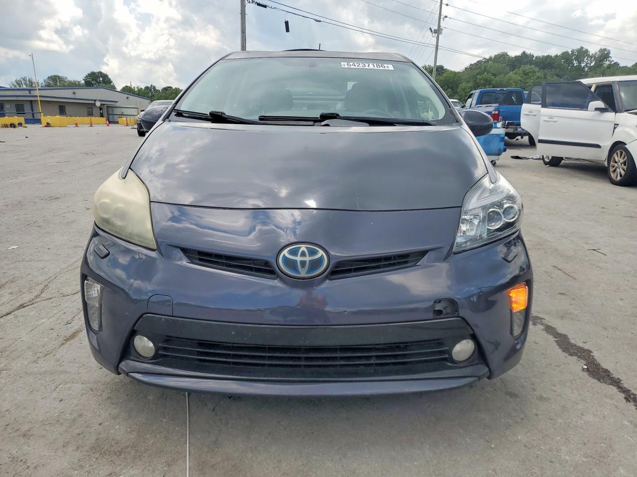 2013 TOYOTA PRIUS FIVE — Фото 5 из 12