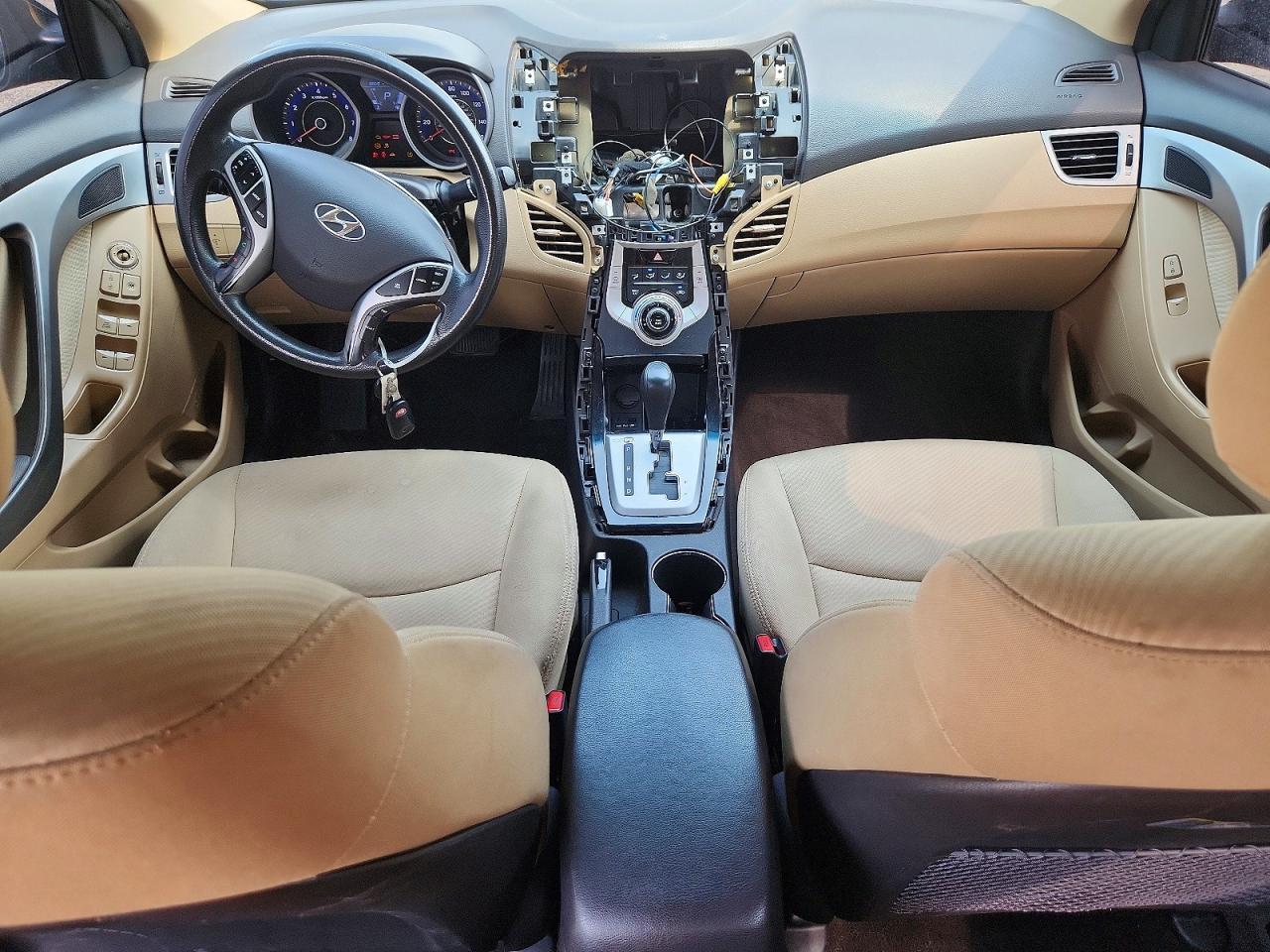 2011 HYUNDAI ELANTRA GLS — Фото 8 из 12