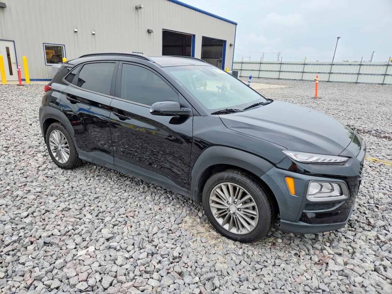 2021 HYUNDAI KONA SEL — Фото 4 из 12