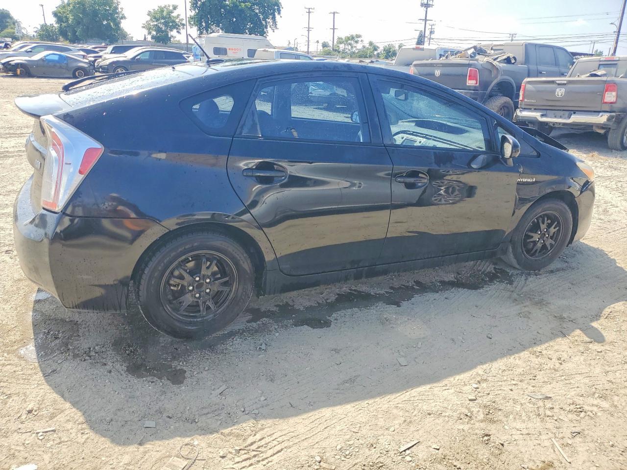2013 TOYOTA PRIUS FOUR — Фото 3 из 13