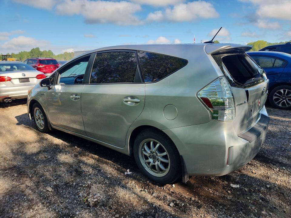 JTDZN3EU3D3229928 2013 TOYOTA PRIUS V photo no. 2