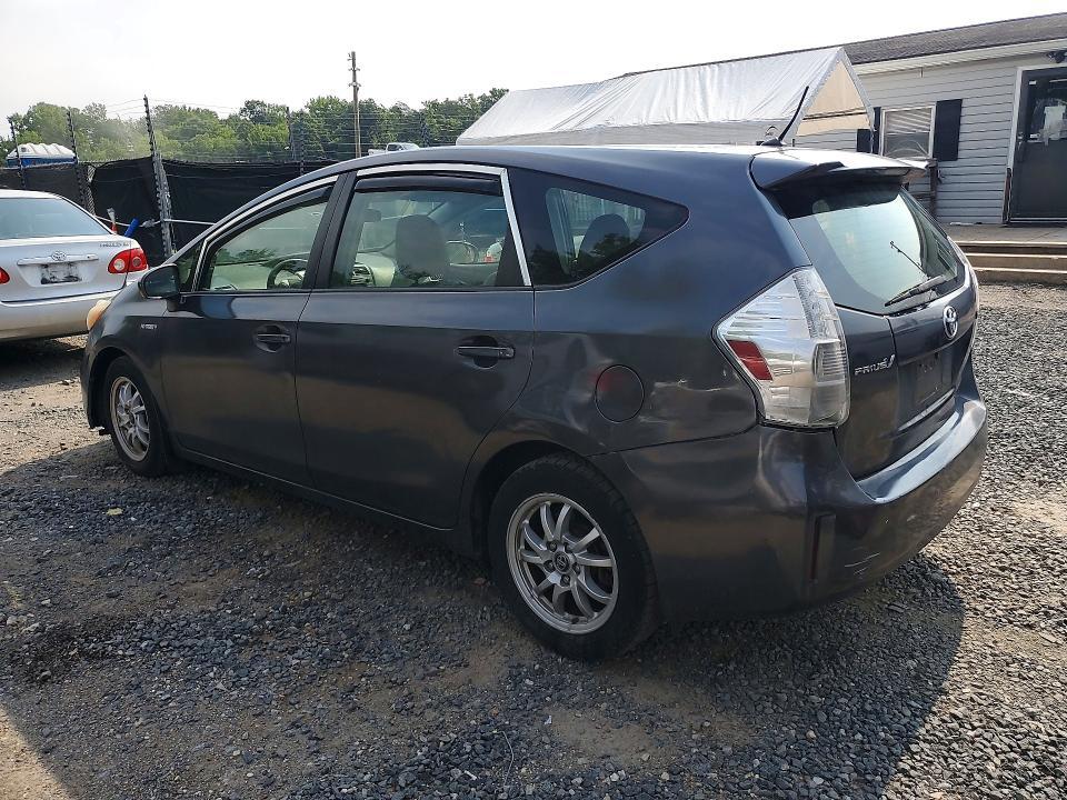 2013 TOYOTA PRIUS V TWO — Фото 2 из 12