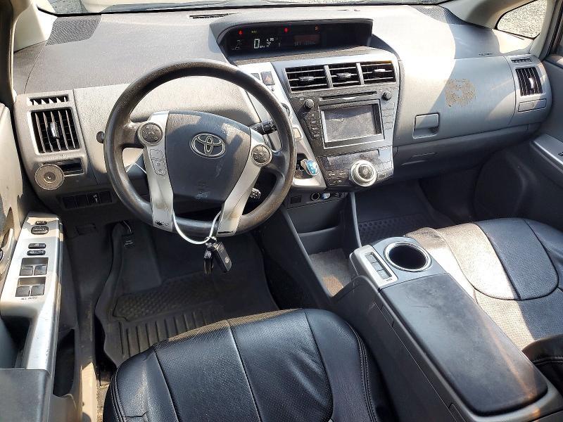 2013 TOYOTA PRIUS V TWO — Фото 8 из 12