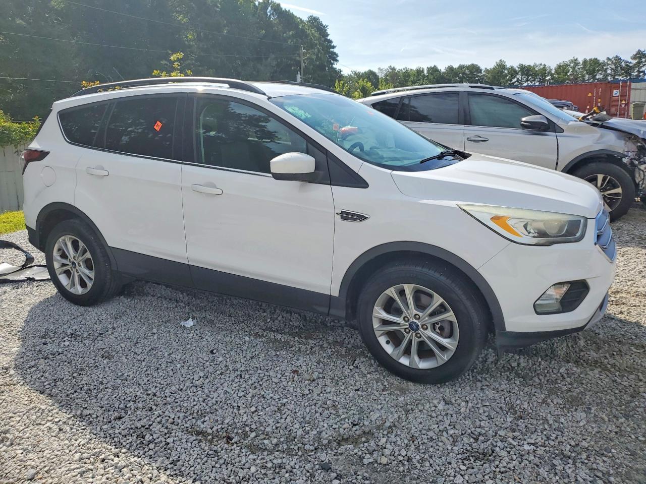 2017 FORD ESCAPE SE — Фото 4 из 13