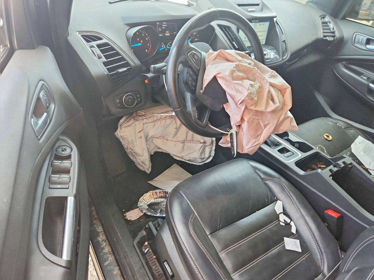 1FMCU0JD5HUA47088 2017 FORD ESCAPE photo no. 8