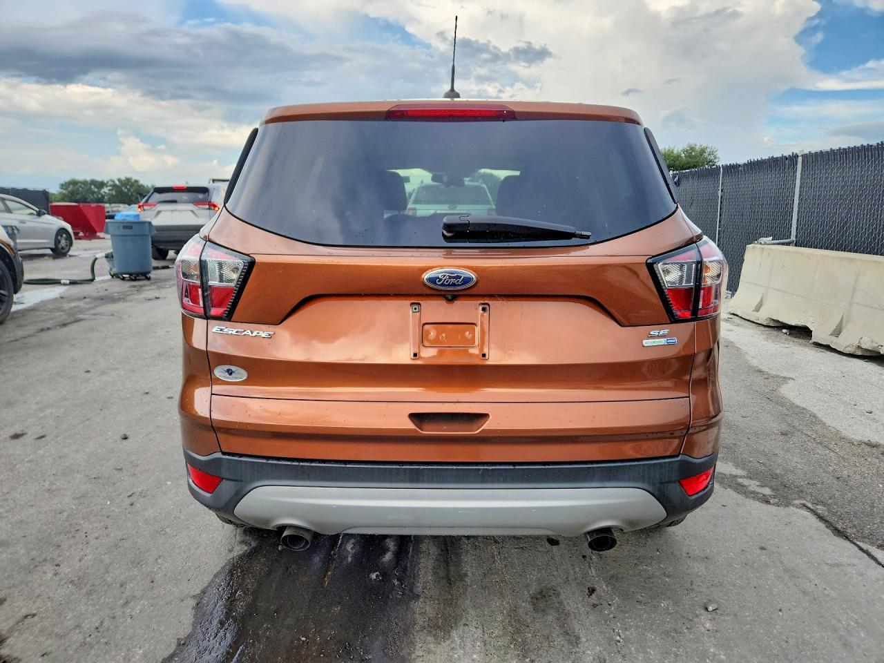 2017 FORD ESCAPE SE — Фото 6 из 13