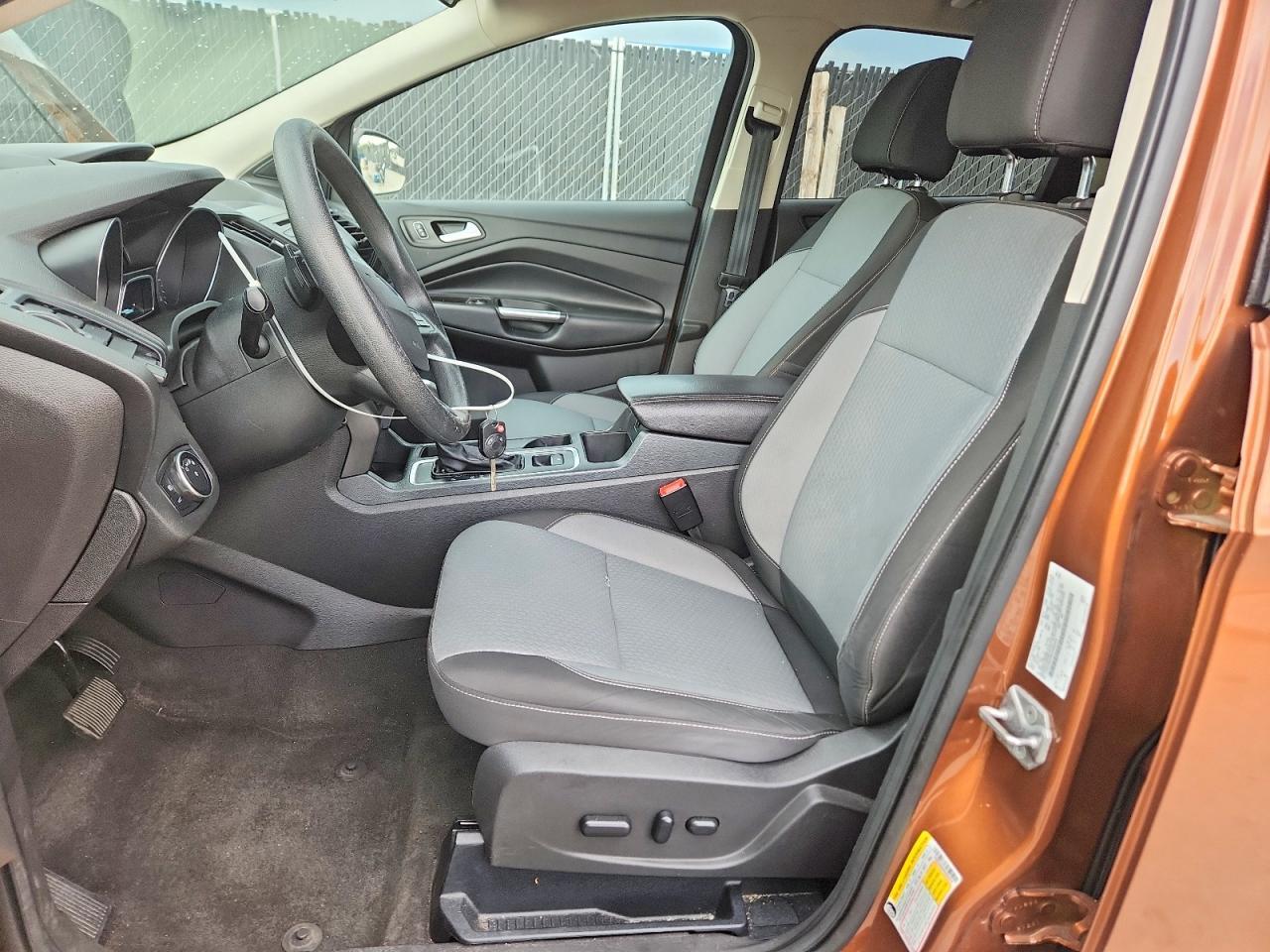 2017 FORD ESCAPE SE — Фото 7 из 13