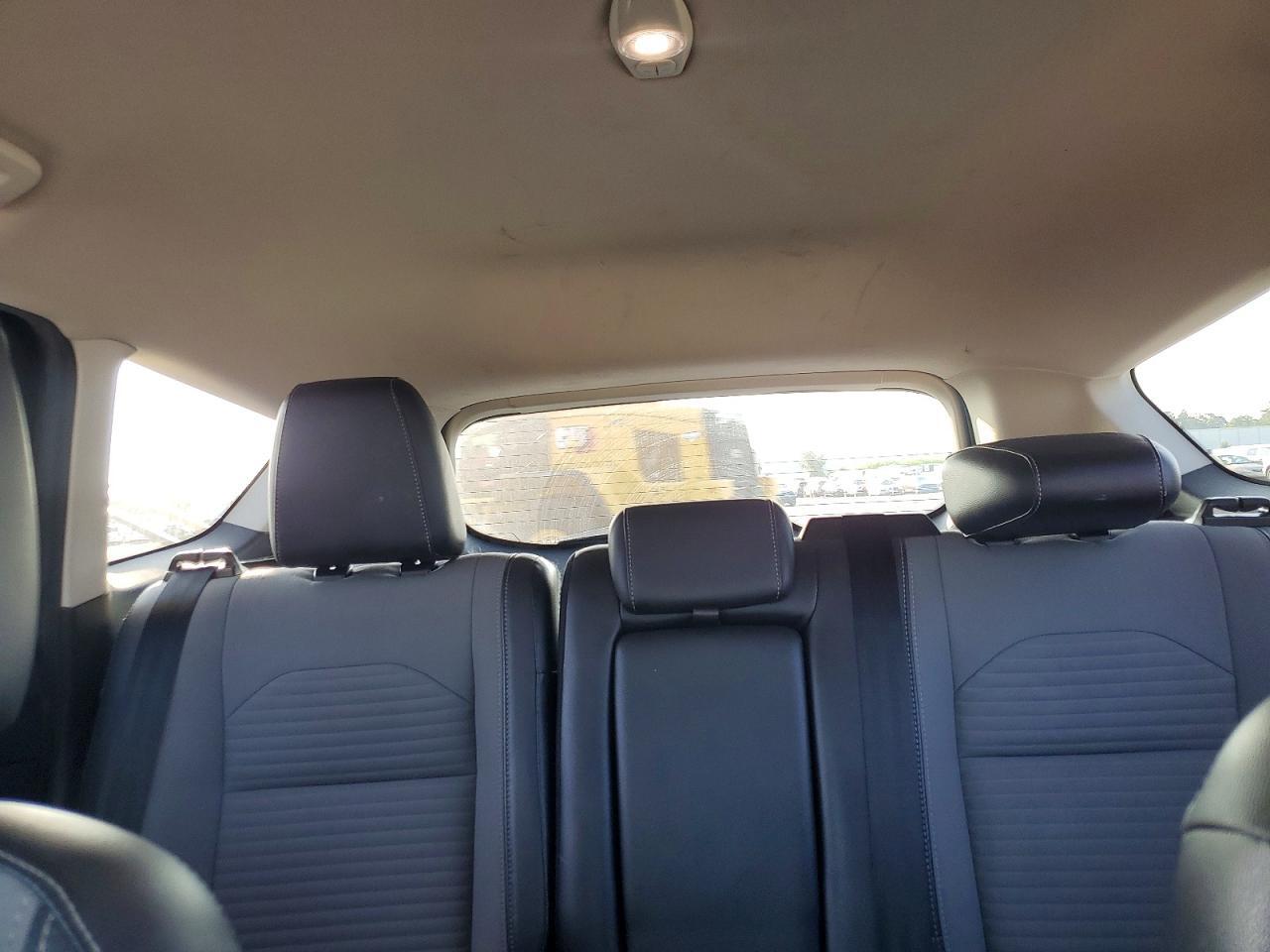 2017 FORD ESCAPE SE — Фото 10 из 13